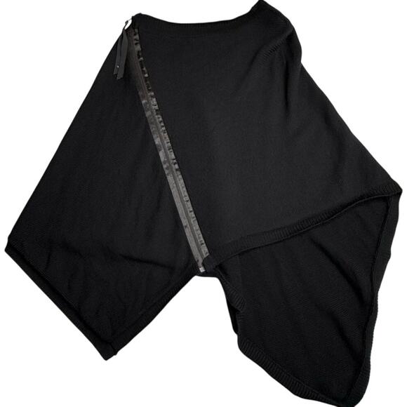 Lululemon On The Go 100% Merino Wool Knit Poncho - Picture 2 of 8